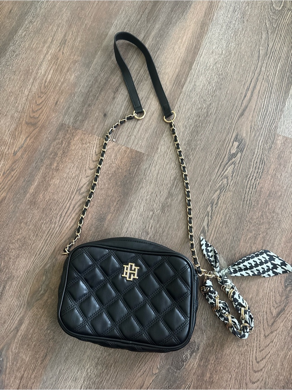 Caroline hill Black Quilted Crossbody Bag with Gold Chain